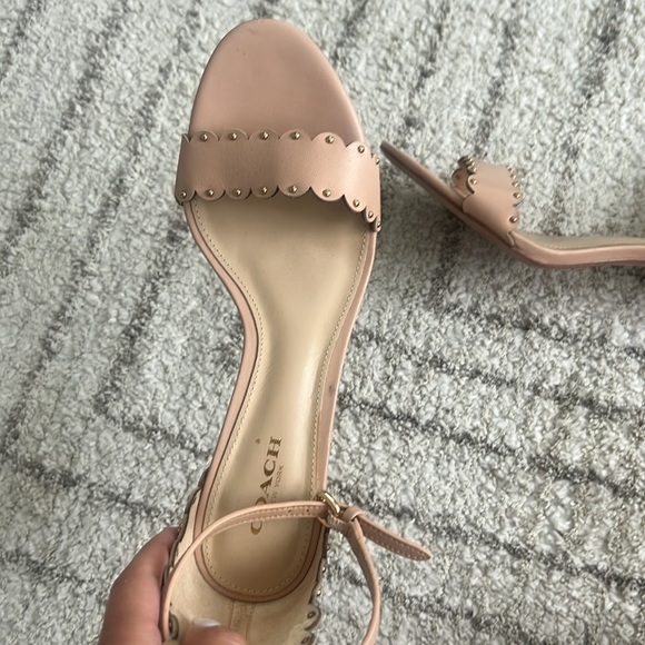 Coach Blush Pink Leather Scalloped Studded Ankle Strap Heels – Size 6.5B - Picture 12 of 13